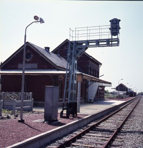 Philippeville - SNCB K03469-08 (1).jpg